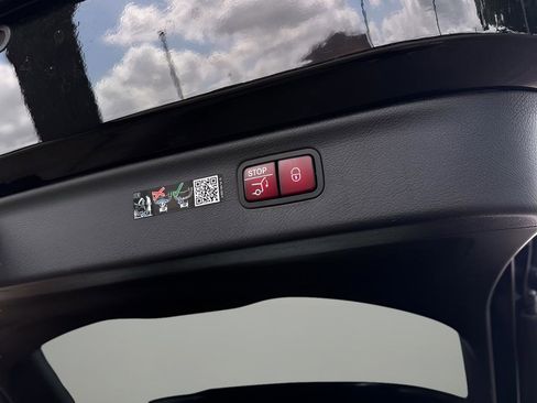 Used 2023 Mercedes-Benz EQS 450+ SUV image 24