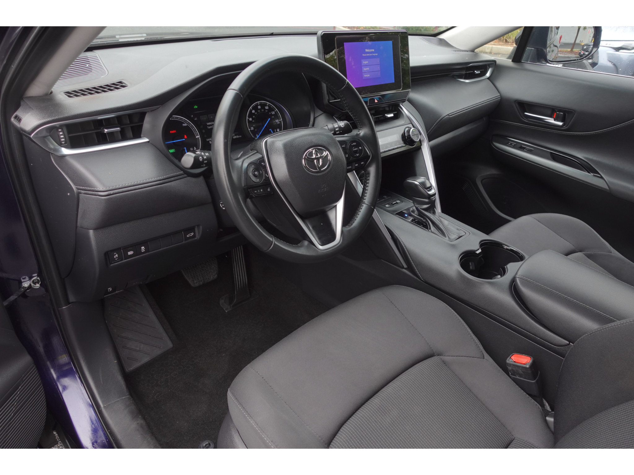 Certified 2024 Toyota Venza LE AWD/4WD image 9