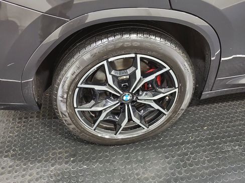 Used 2023 BMW X4 xDrive30i image 4
