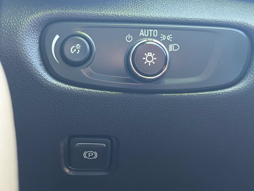 Certified 2019 Chevrolet Blazer Premier w/ Sun and Wheels Package FWD image 26