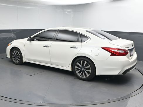 Used 2017 Nissan Altima 2.5 SL image 6