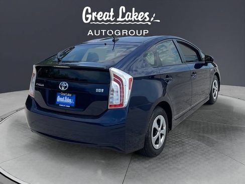 Used 2015 Toyota Prius Four FWD image 5