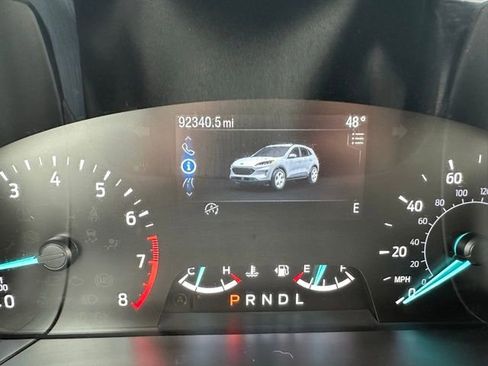 Used 2020 Ford Escape SE image 21