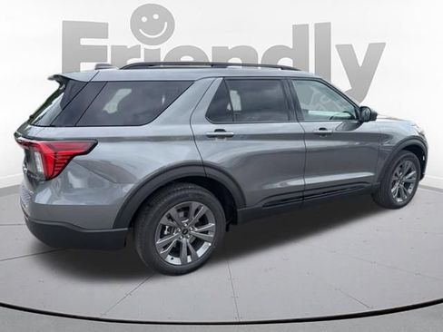 Used 2026 Ford Explorer Active w/ Active Comfort Package AWD/4WD image 8