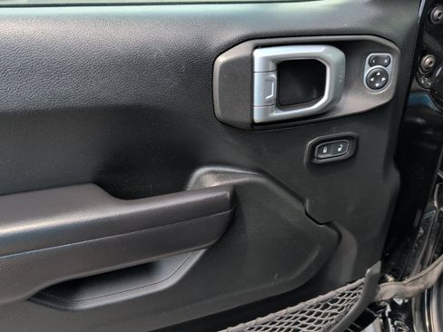 Used 2020 Jeep Wrangler Unlimited Sport AWD/4WD image 36
