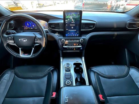 Used 2020 Ford Explorer ST w/ ST Street Pack image 15