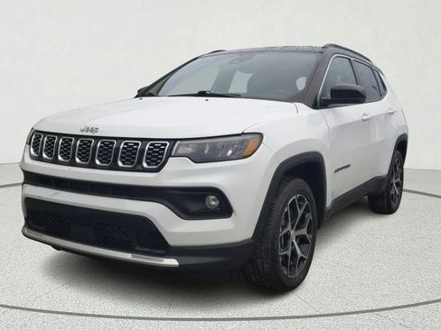Used 2024 Jeep Compass Limited AWD/4WD image 3