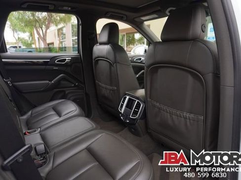 Used 2017 Porsche Cayenne Platinum Edition AWD/4WD image 99