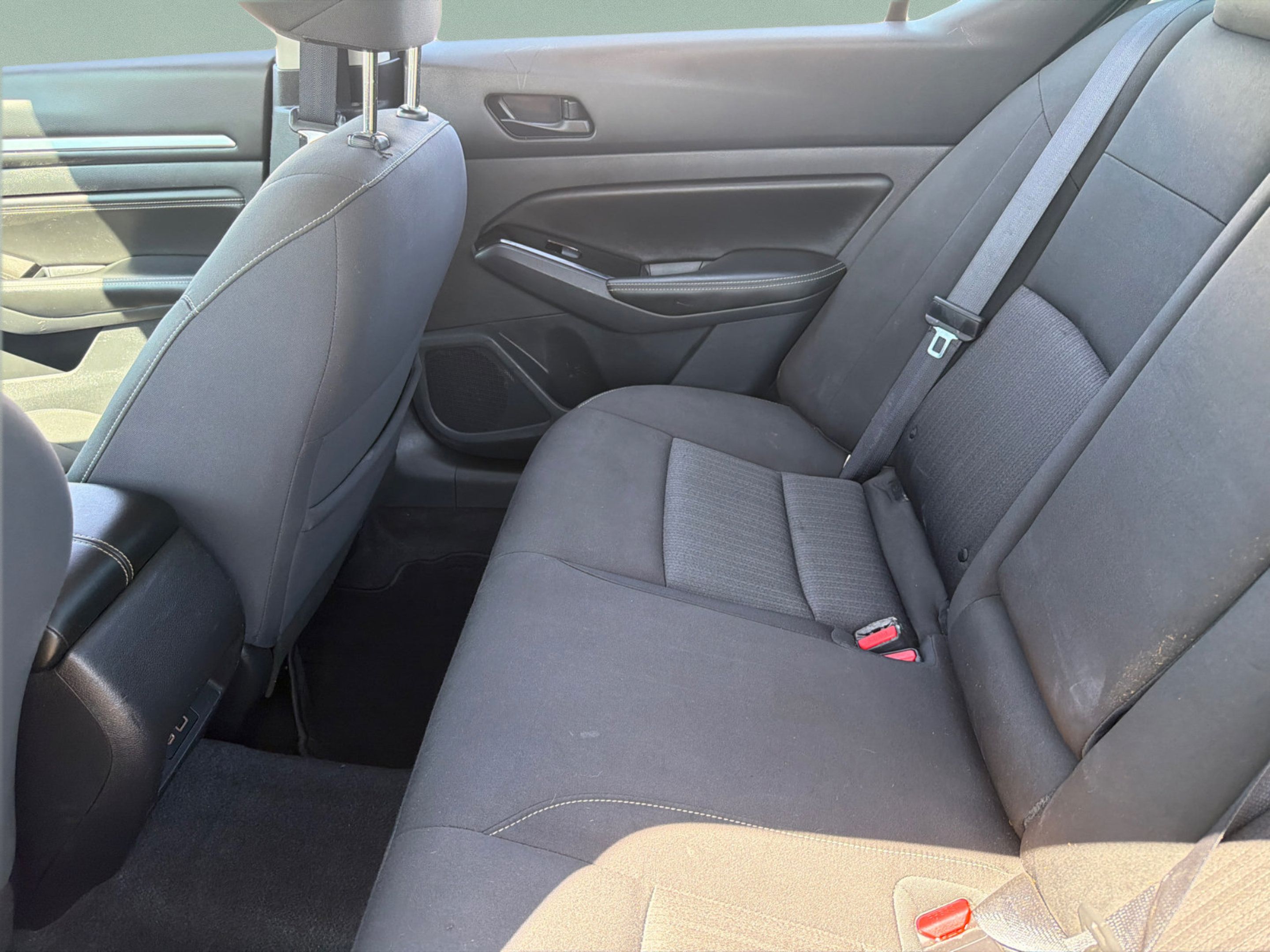 Used 2023 Nissan Altima 2.5 SV w/ SV Premium Package FWD image 12