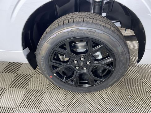 New 2025 Ford Maverick Lobo image 19