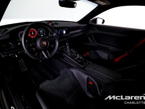 Used 2026 Porsche 911 GT3 w/ Chrono Package RWD image 12