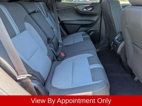 Used 2025 Chevrolet Blazer LT FWD image 28