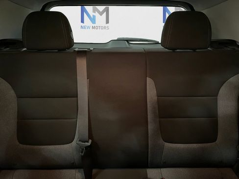 Used 2023 Chevrolet TrailBlazer LT FWD image 13