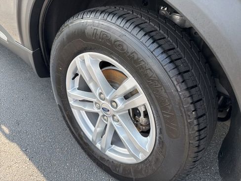 Used 2023 Ford Explorer XLT w/ Equipment Group 202A image 34