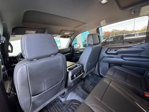 Used 2025 GMC Sierra 1500 SLT w/ SLT Premium Plus Package image 24