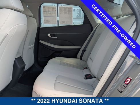 Used 2022 Hyundai Sonata SEL w/ Preferred Accessory Package FWD image 14