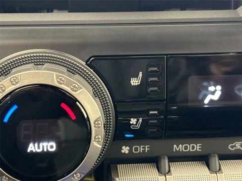 Certified 2025 Toyota 4Runner Trailhunter image 8