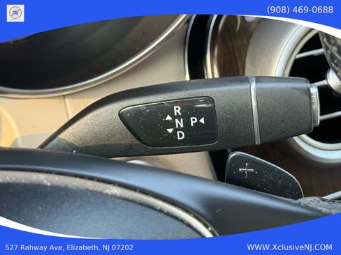 Used 2017 Mercedes-Benz GLC 300 4MATIC image 18