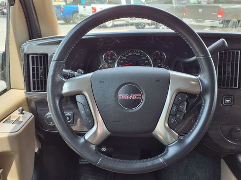 Used 2014 GMC Savana 1500 AWD image 25