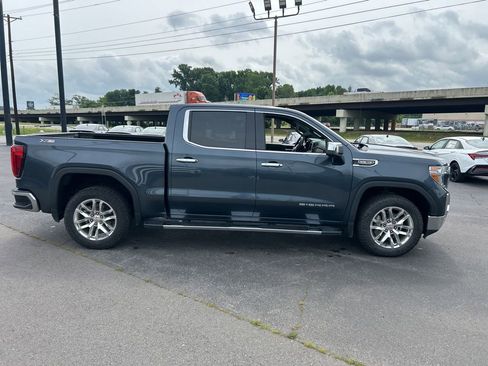 Used 2020 GMC Sierra 1500 SLT w/ SLT Premium Plus Package AWD/4WD image 9