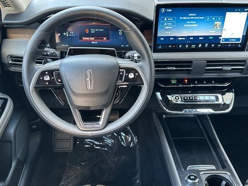 New 2025 Lincoln Corsair Reserve w/ Equipment Group 202A image 13