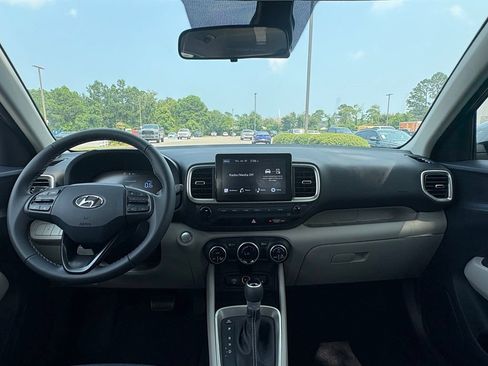 New 2026 Hyundai Venue SEL FWD image 23