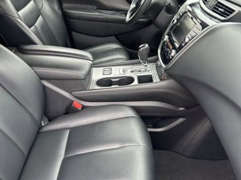 Used 2023 Nissan Murano SV image 32