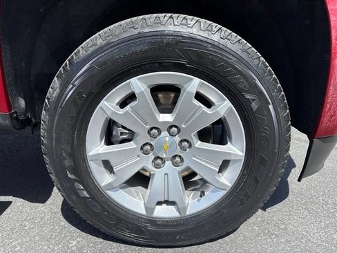 Used 2021 Chevrolet Colorado LT w/ LT Convenience Package AWD/4WD image 9