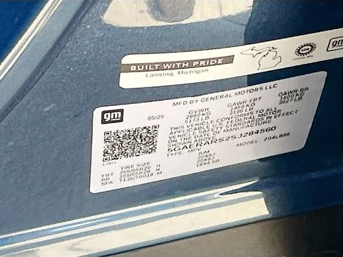 Used 2025 Buick Enclave Preferred FWD image 34