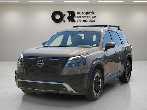 Used 2024 Nissan Pathfinder Rock Creek AWD/4WD image 2
