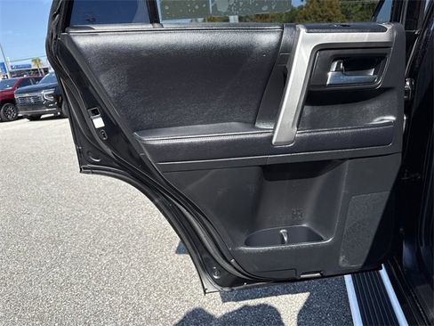 Used 2018 Toyota 4Runner SR5 image 27