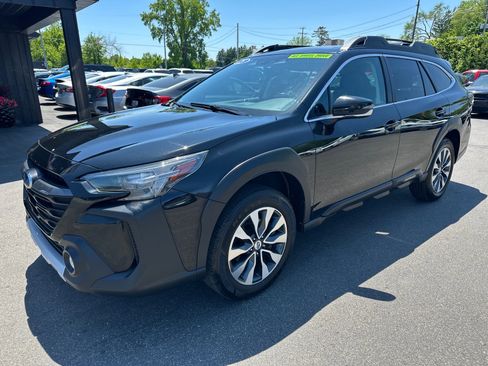 Used 2023 Subaru Outback Limited AWD/4WD image 6
