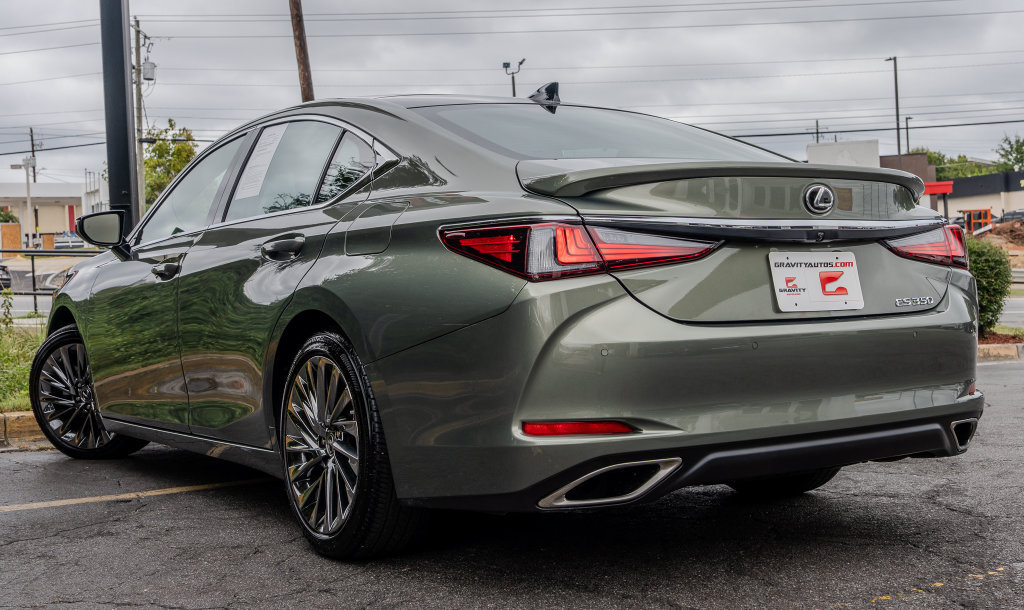 Used 2024 Lexus ES 350 Ultra Luxury w/ Accessory Package (Z1) FWD image 25