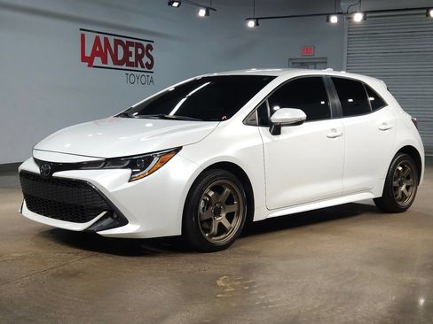 Used 2022 Toyota Corolla SE FWD image 3