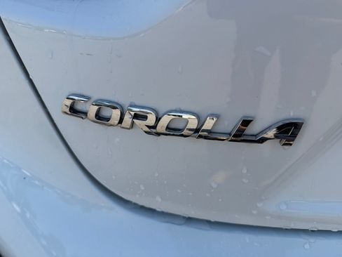 Used 2020 Toyota Corolla LE w/ Carpet Mat Package (TMS) FWD image 27