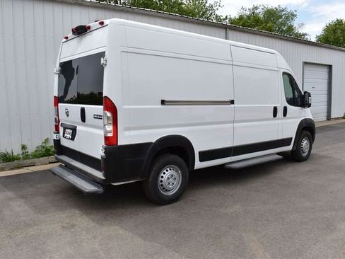 New 2025 RAM ProMaster 2500 w/ Convenience Group image 12