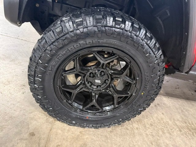 Used 2024 Jeep Wrangler Unlimited Rubicon 4xe w/ Technology Group AWD/4WD image 40