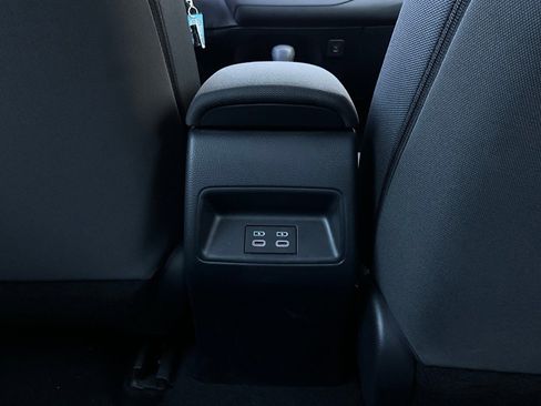 Used 2025 Toyota Corolla LE image 12