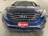 Used 2015 Hyundai Sonata Sport w/ Option Group 03 image 2
