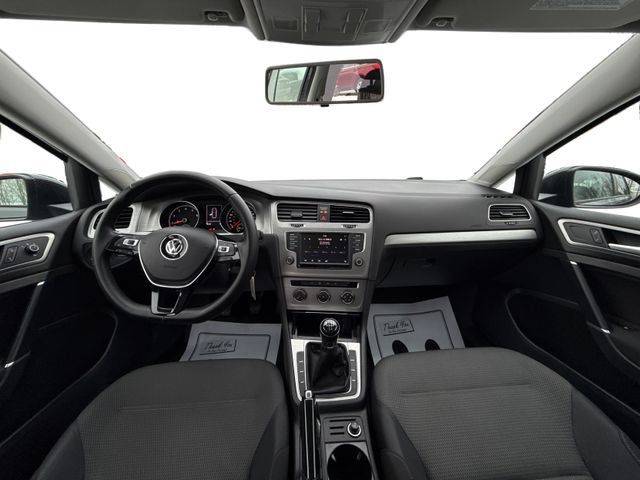 Used 2017 Volkswagen Golf S FWD image 28