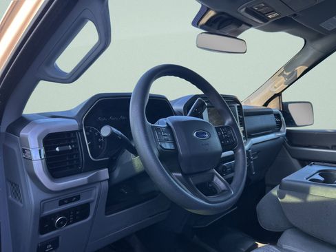 Used 2023 Ford F150 XLT w/ XTR Package image 14