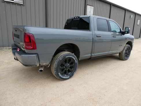 New 2026 RAM 2500 Laramie AWD/4WD image 4