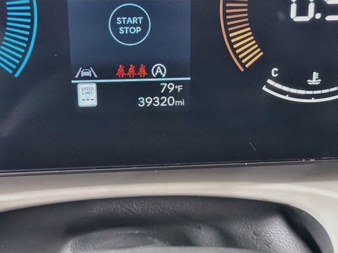 Used 2025 Hyundai Tucson SEL FWD image 18