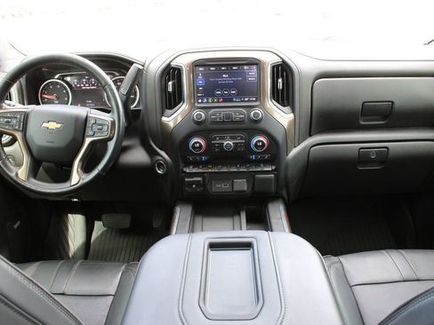 Used 2022 Chevrolet Silverado 2500 High Country w/ Safety Package II AWD/4WD image 8
