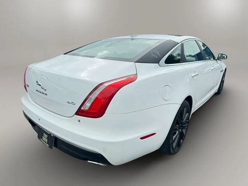 Used 2016 Jaguar XJ L Supercharged RWD image 9