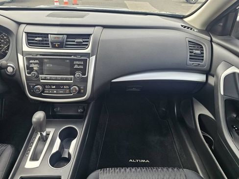 Used 2017 Nissan Altima 2.5 SV FWD image 30