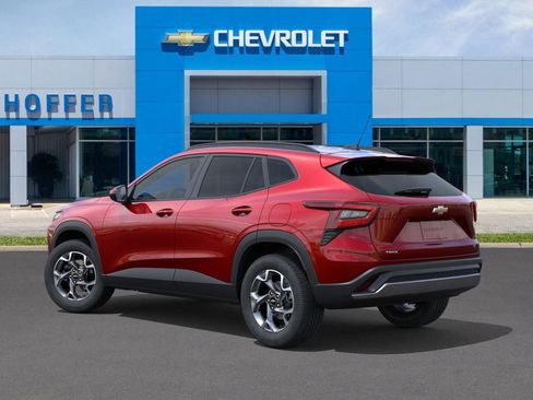 New 2026 Chevrolet Trax LT image 3