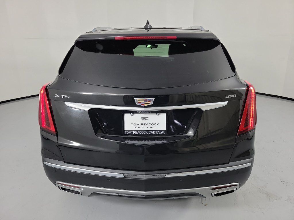 Used 2023 Cadillac XT5 Premium Luxury w/ Technology Package FWD image 5