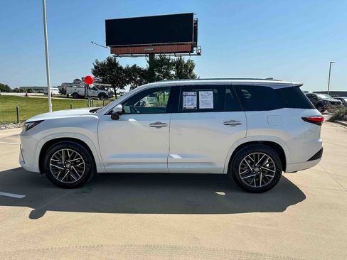 Used 2025 Lexus TX 350 AWD w/ Technology Package image 6