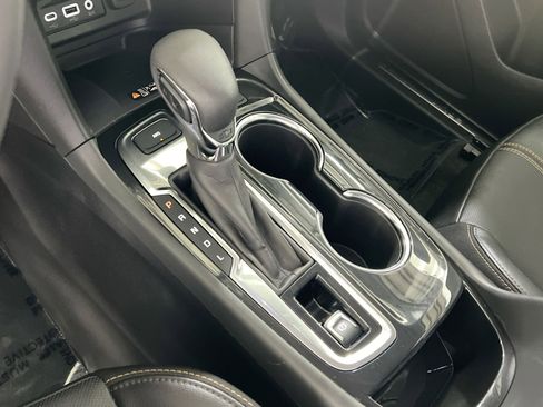 Used 2022 Chevrolet Equinox Premier image 20